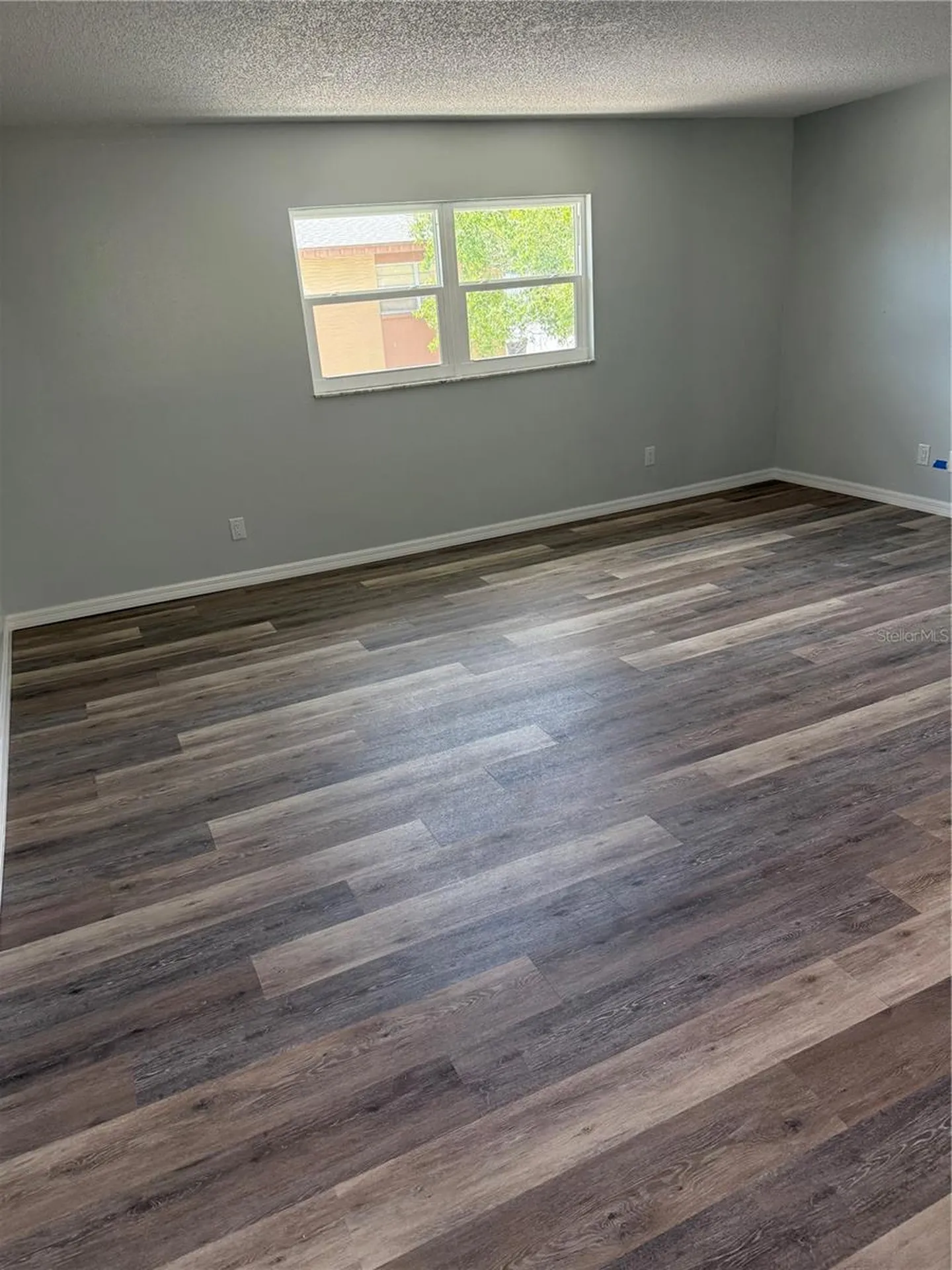 439 76th Avenue N St Petersburg FL 33702
