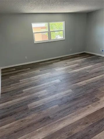 439 76th Avenue N St Petersburg FL 33702