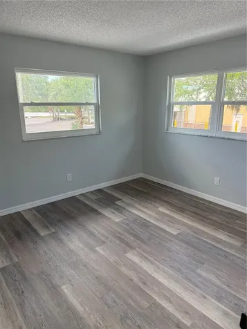 439 76th Avenue N St Petersburg FL 33702