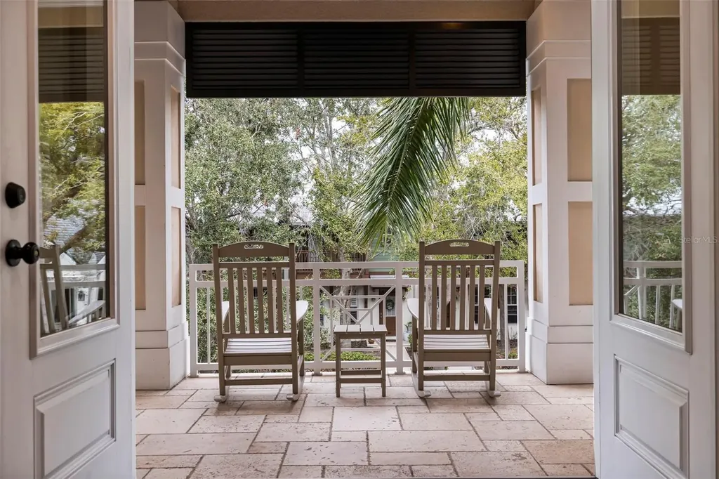 310 8th Avenue N St Petersburg FL 33701