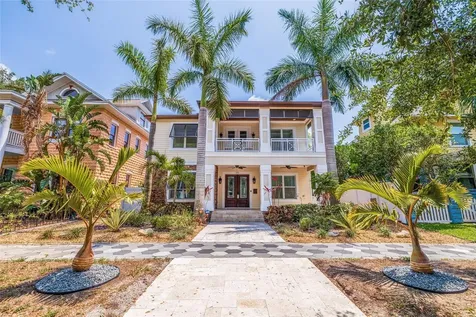310 8th Avenue N St Petersburg FL 33701