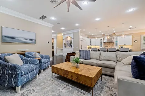 310 8th Avenue N St Petersburg FL 33701
