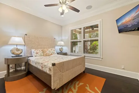 310 8th Avenue N St Petersburg FL 33701