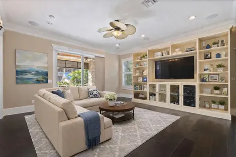 310 8th Avenue N St Petersburg FL 33701