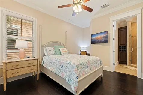 310 8th Avenue N St Petersburg FL 33701