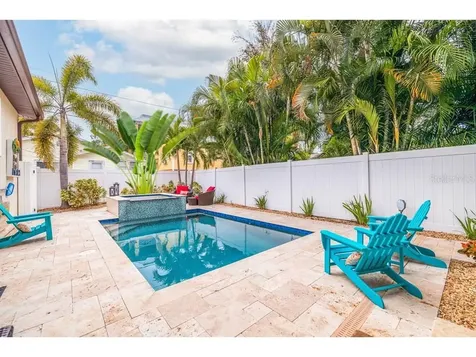 310 8th Avenue N St Petersburg FL 33701