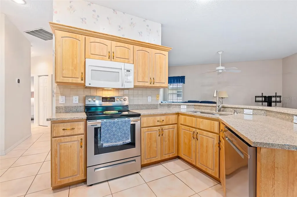 28 Cedar Point Drive Palm Coast FL 32164