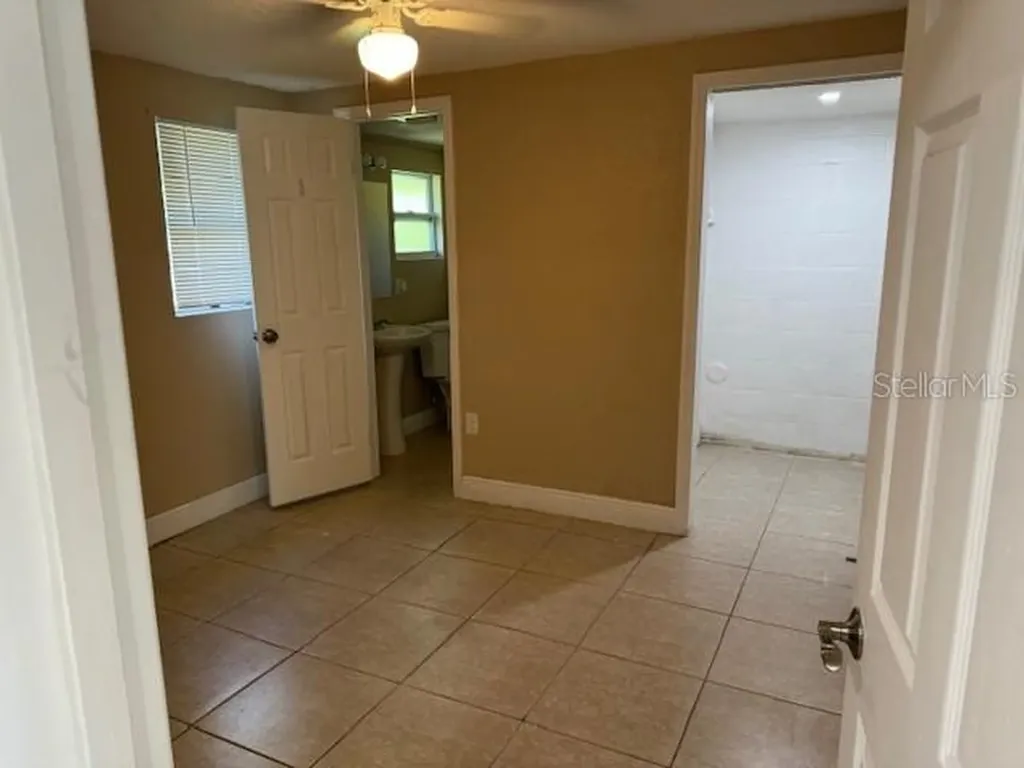 2847 W Harwood Street Orlando FL 32805