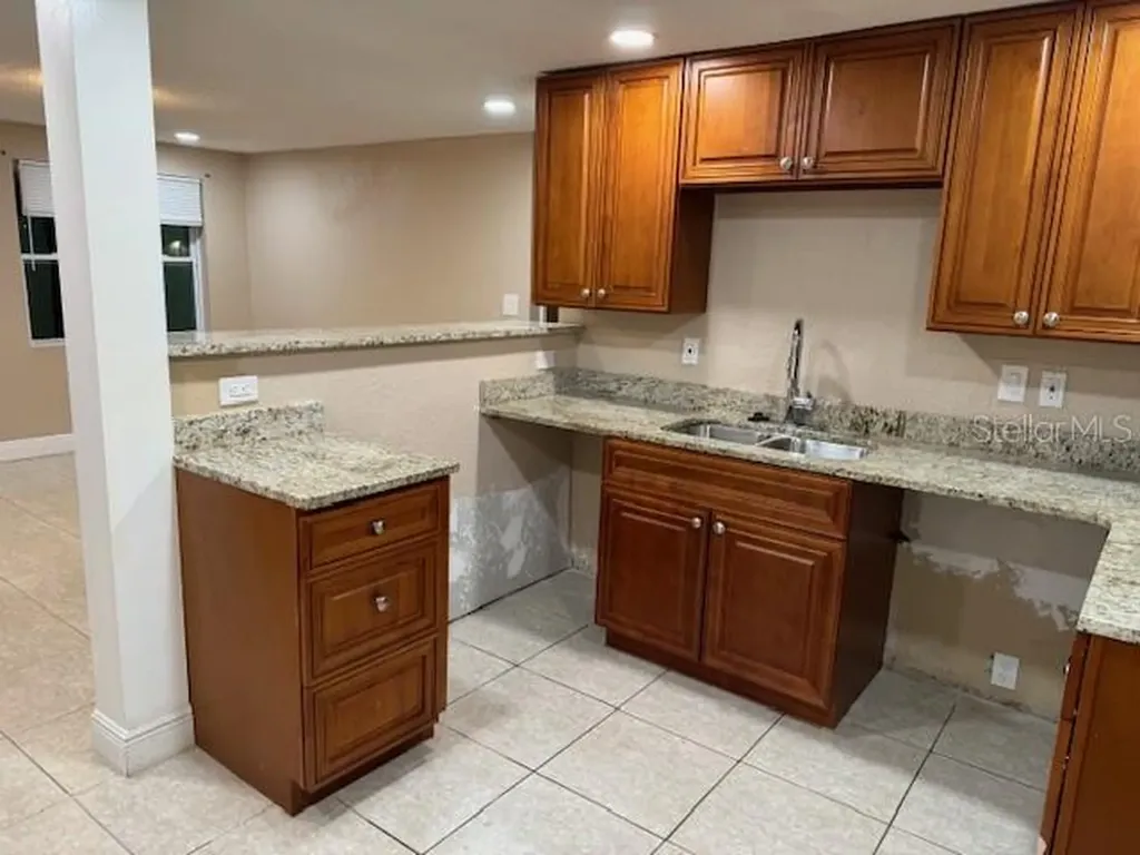 2847 W Harwood Street Orlando FL 32805