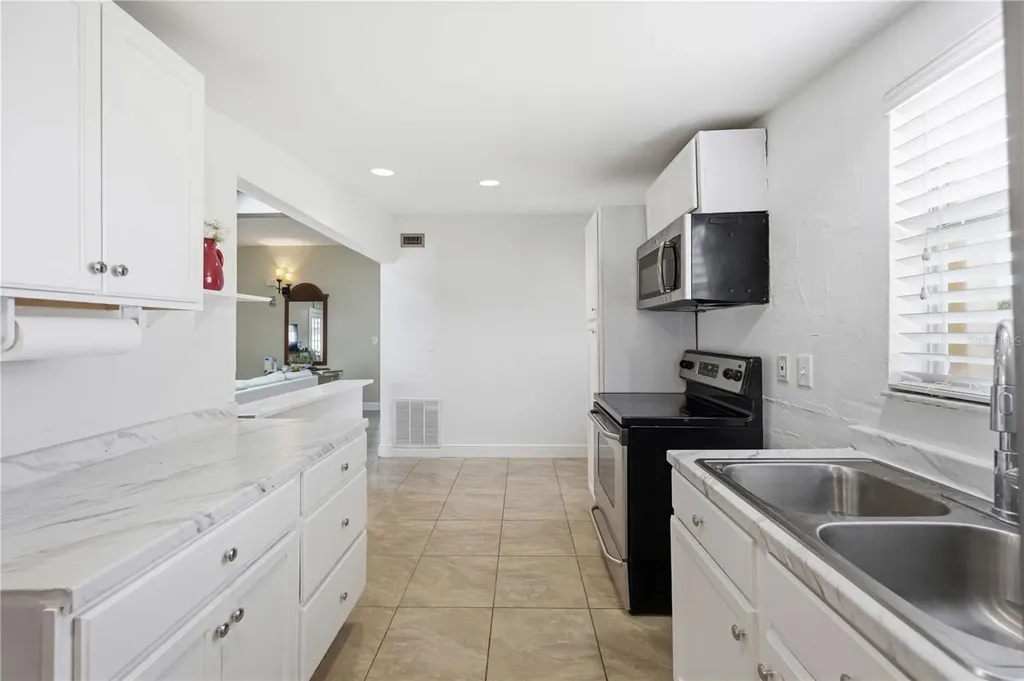 2409 Ednor Street Port Charlotte FL 33952