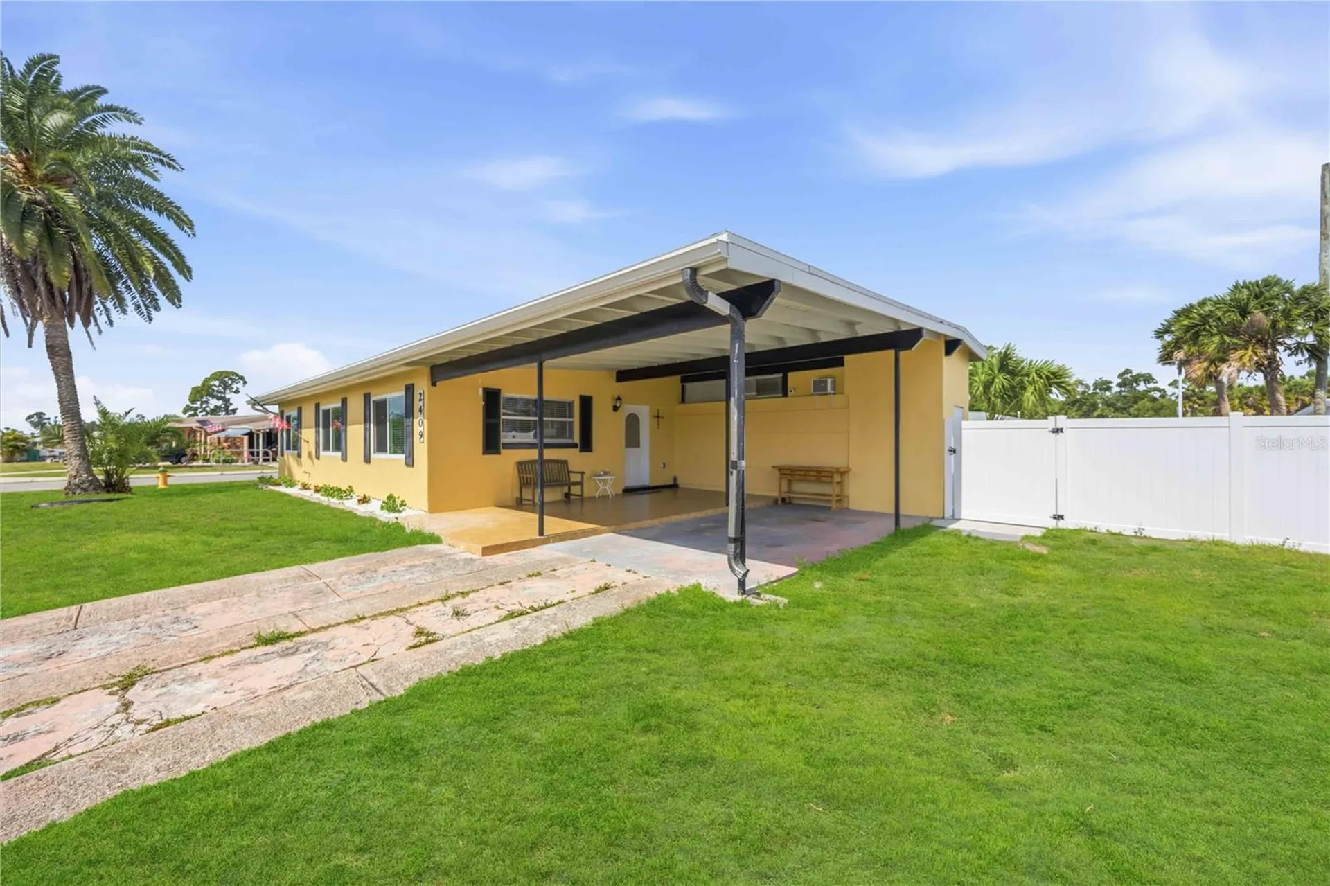 2409 Ednor Street Port Charlotte FL 33952