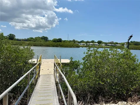 2034 Montego Court Oldsmar FL 34677