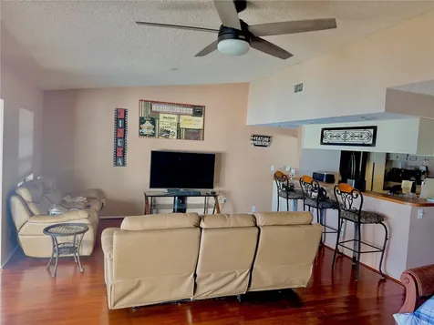 2034 Montego Court Oldsmar FL 34677