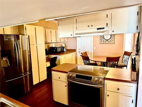 2034 Montego Court Oldsmar FL 34677