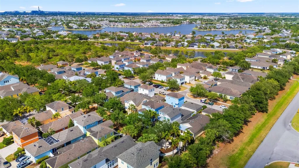 514 Winterside Drive Apollo Beach FL 33572