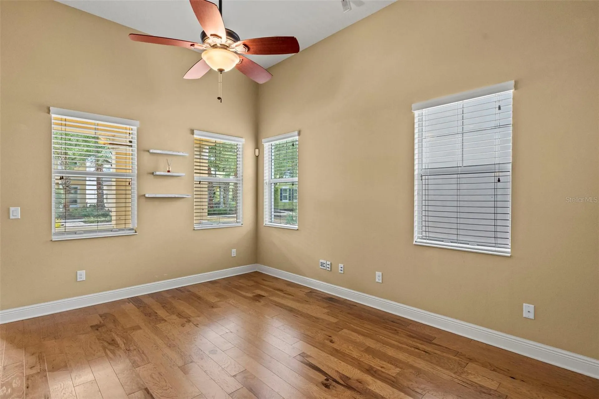 514 Winterside Drive Apollo Beach FL 33572