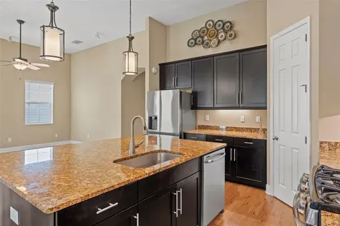 514 Winterside Drive Apollo Beach FL 33572