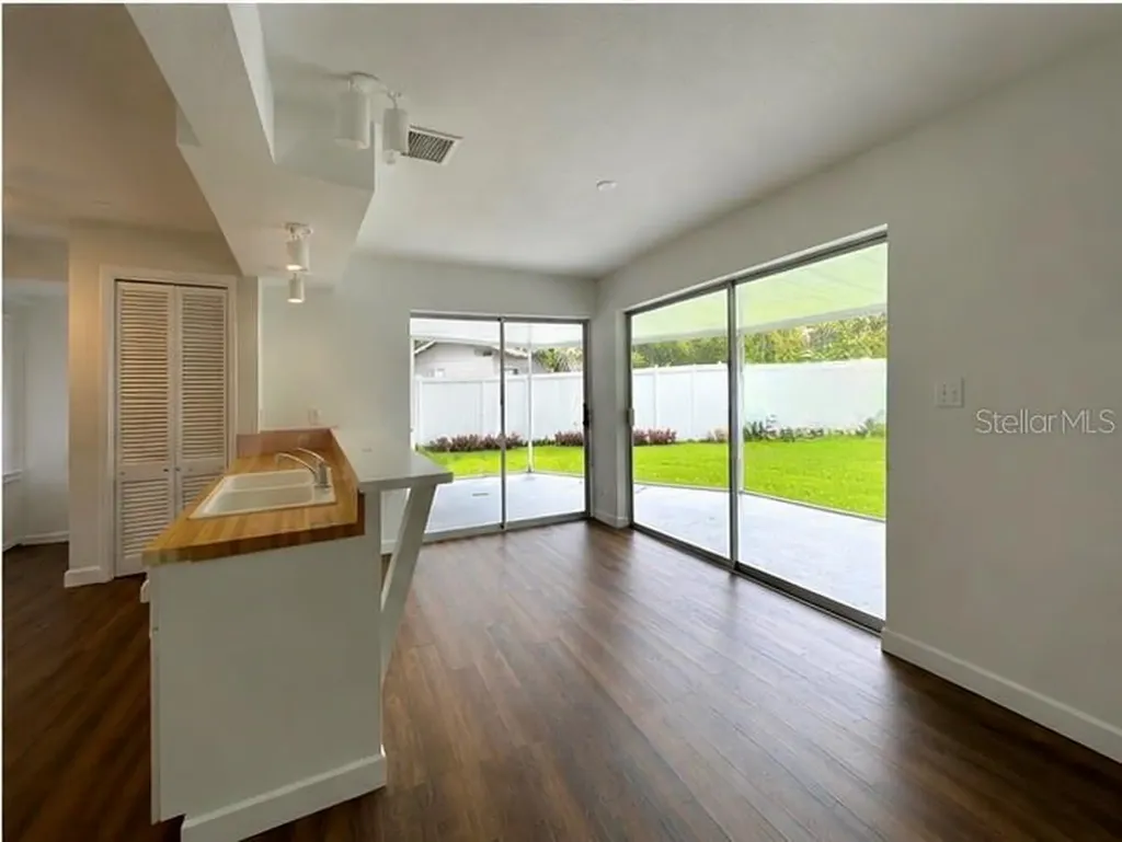 12620 82nd Terrace Seminole FL 33776