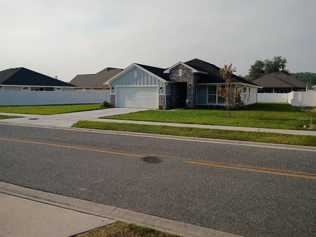 203 SW Silver Palm Drive Lake City FL 32024