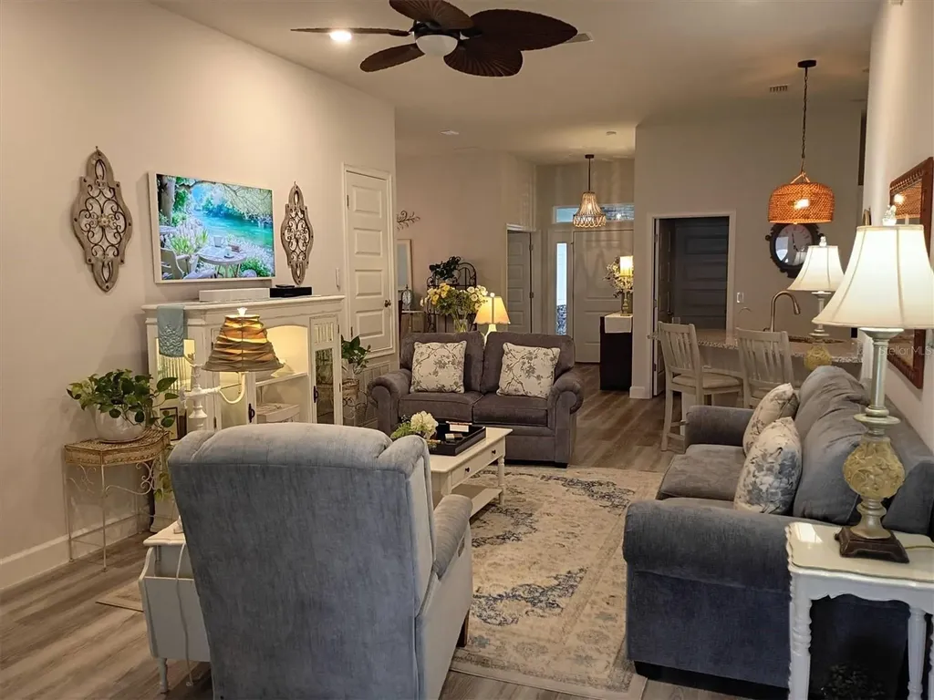 203 SW Silver Palm Drive Lake City FL 32024
