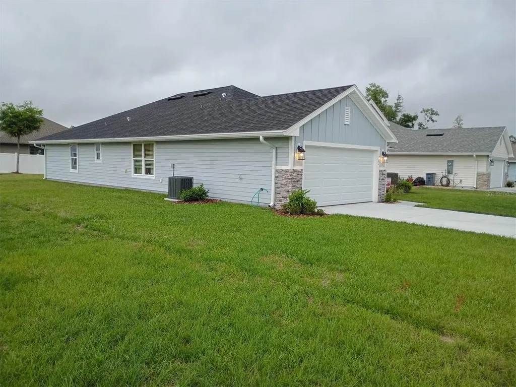 203 SW Silver Palm Drive Lake City FL 32024