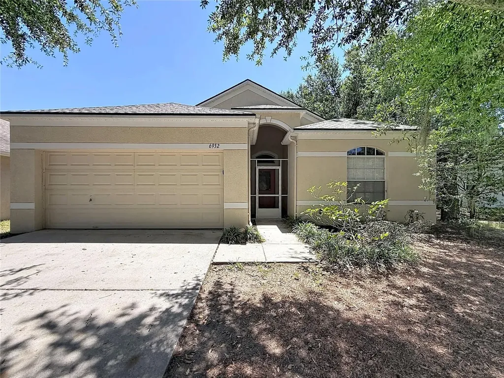6932 Monarch Park Drive Apollo Beach FL 33572