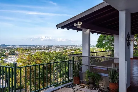 Bo Cerro Gordo, Carr 840 Sector Villas Del Olimpo Bayamon PR 00956