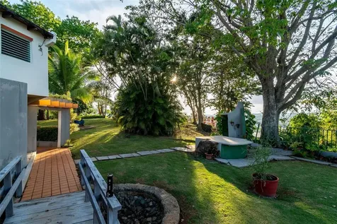 Bo Cerro Gordo, Carr 840 Sector Villas Del Olimpo Bayamon PR 00956