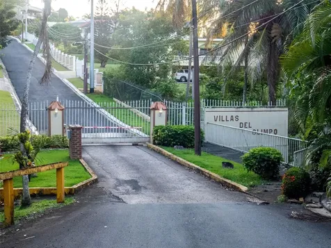 Bo Cerro Gordo, Carr 840 Sector Villas Del Olimpo Bayamon PR 00956