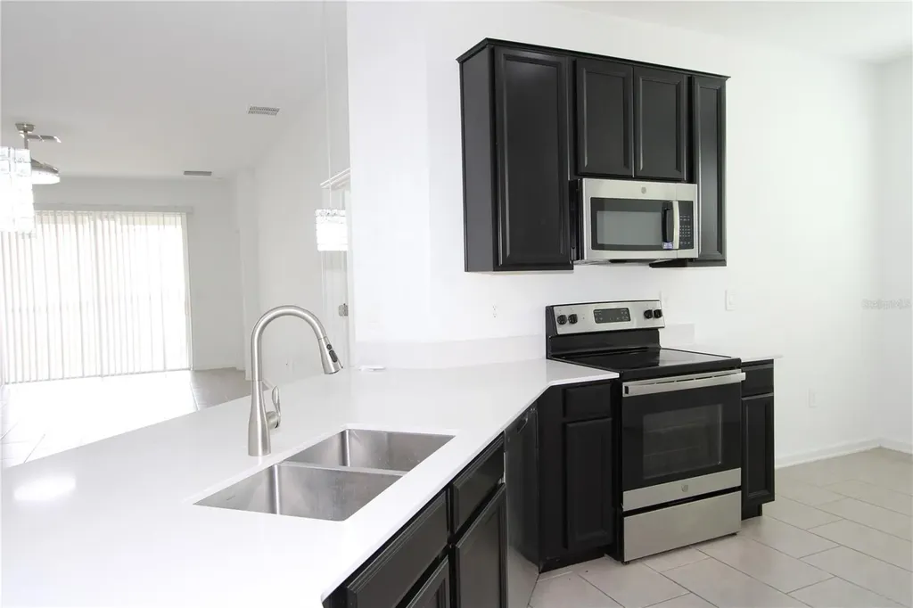 737 Citrus Reserve Boulevard Davenport FL 33837