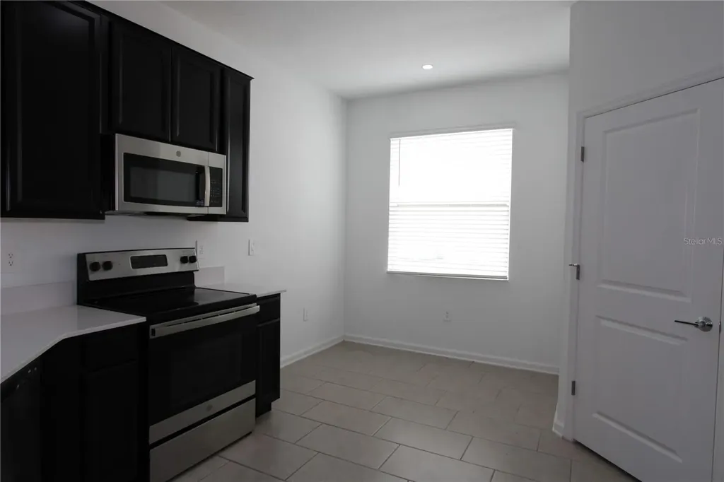 737 Citrus Reserve Boulevard Davenport FL 33837