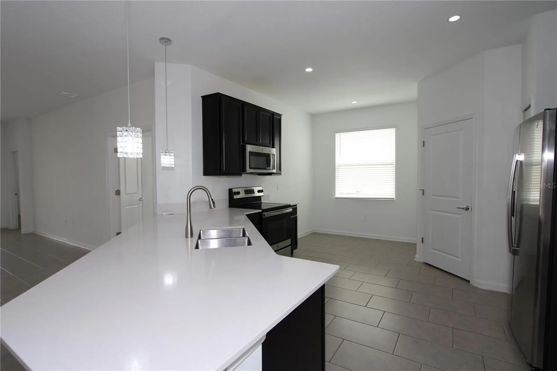 737 Citrus Reserve Boulevard Davenport FL 33837
