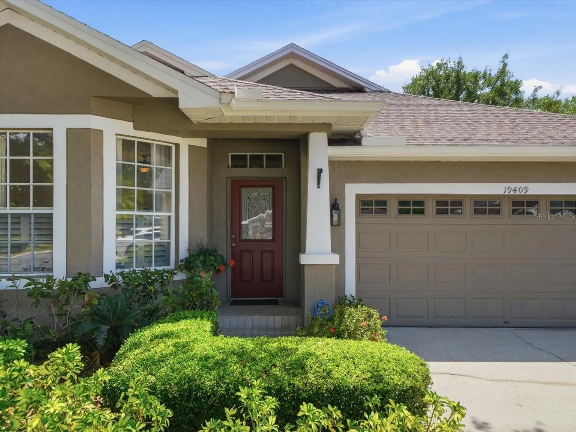 19409 Golden Slipper Place Lutz FL 33558