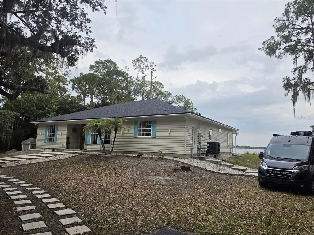 560 Eden Drive St Cloud FL 34771