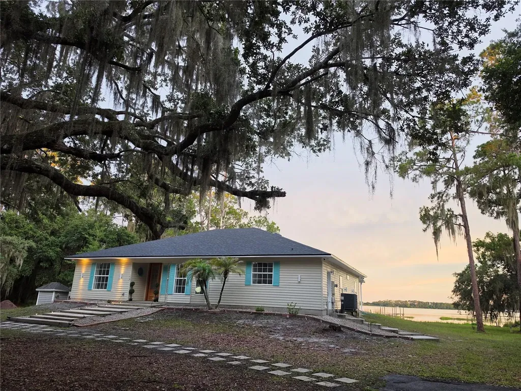 560 Eden Drive St Cloud FL 34771