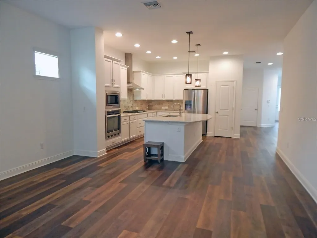14242 Natures Reserve Drive Lithia FL 33547