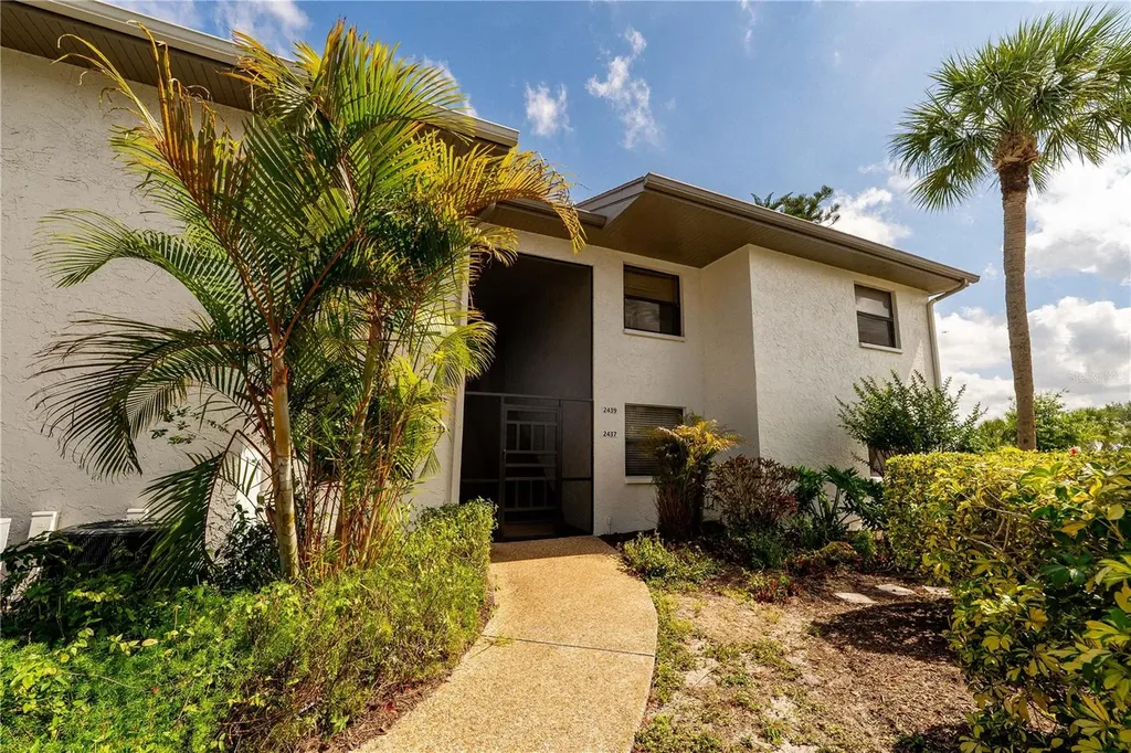 2433 Twin Drive Sarasota FL 34234
