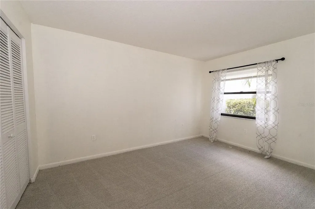 2433 Twin Drive Sarasota FL 34234