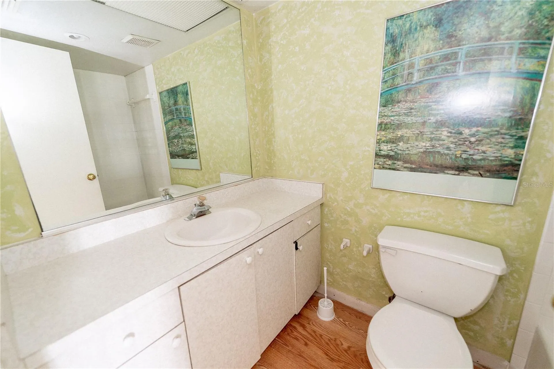 2433 Twin Drive Sarasota FL 34234