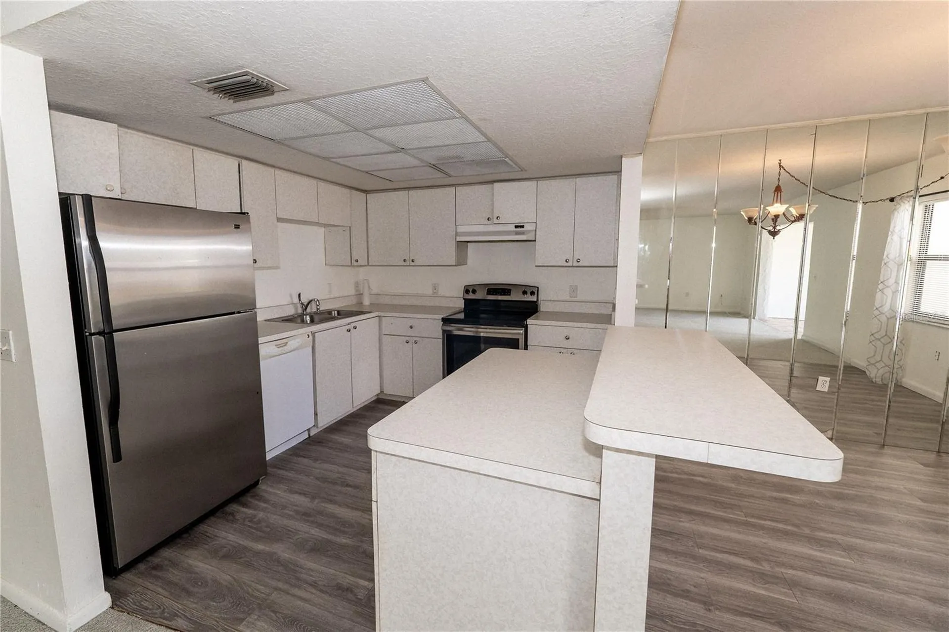2433 Twin Drive Sarasota FL 34234