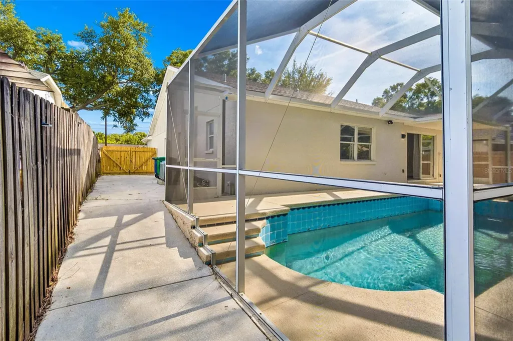 4840 E 99th Avenue Tampa FL 33617