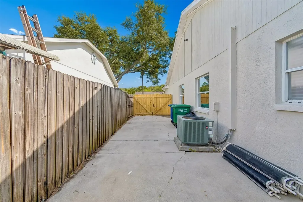 4840 E 99th Avenue Tampa FL 33617