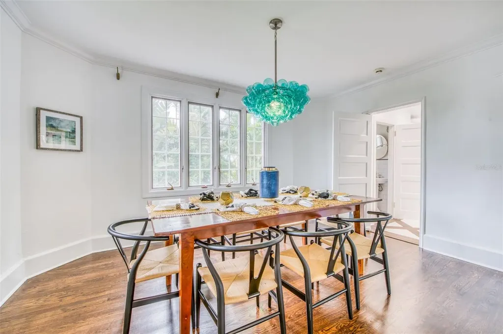 76 S Washington Drive Sarasota FL 34236