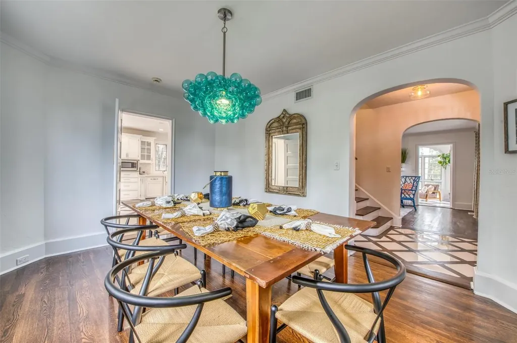 76 S Washington Drive Sarasota FL 34236