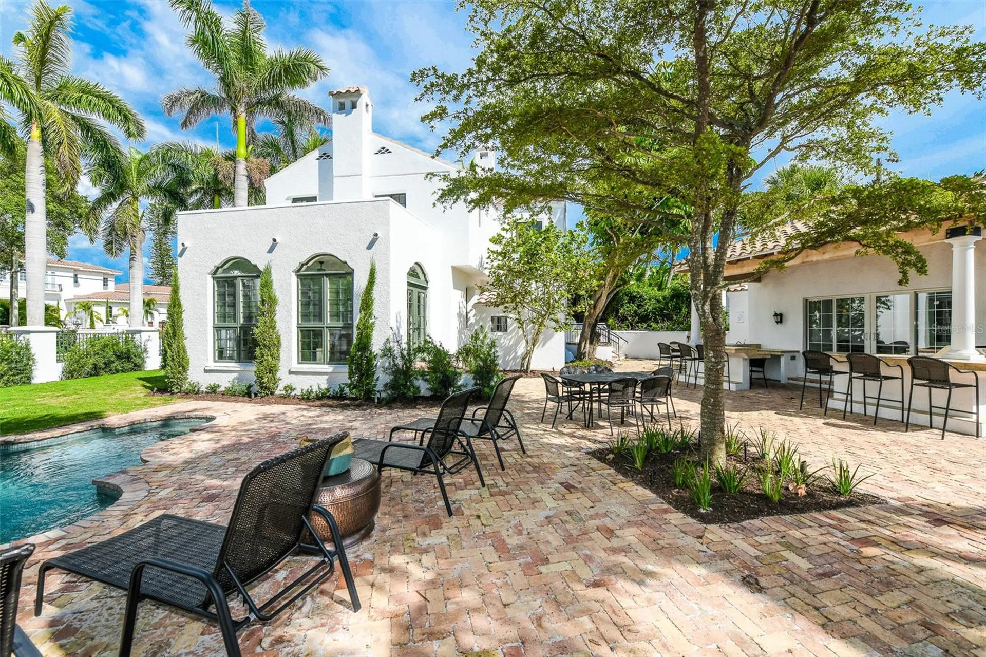 76 S Washington Drive Sarasota FL 34236