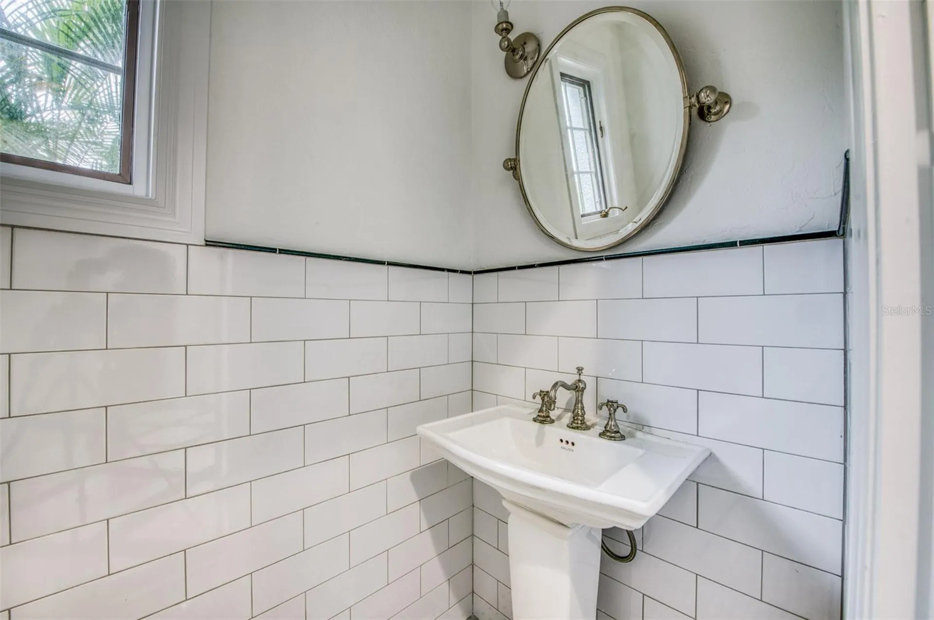 76 S Washington Drive Sarasota FL 34236