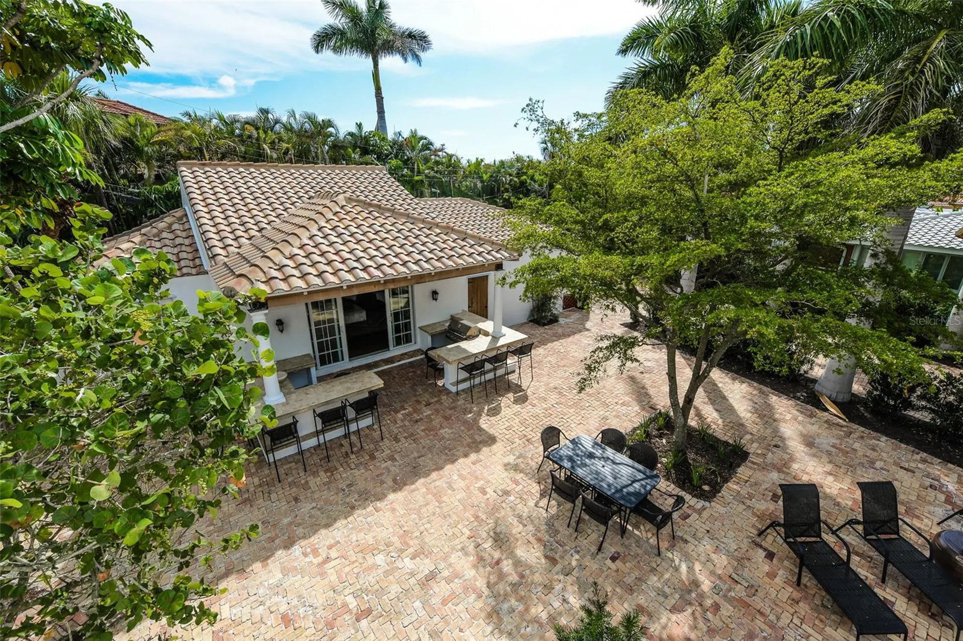 76 S Washington Drive Sarasota FL 34236