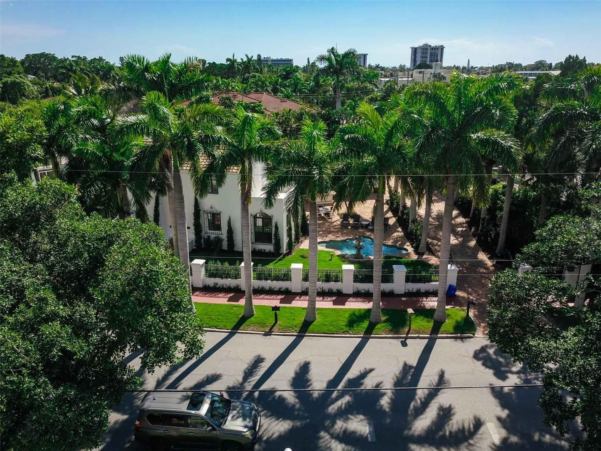 76 S Washington Drive Sarasota FL 34236