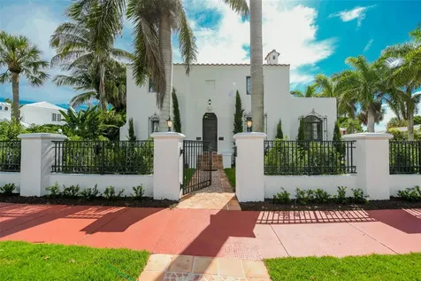 76 S Washington Drive Sarasota FL 34236