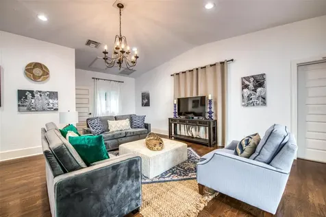 76 S Washington Drive Sarasota FL 34236